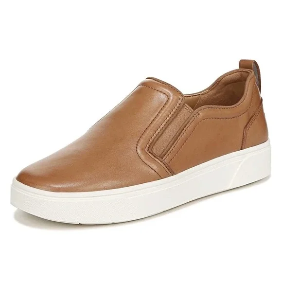 Vionic Kimmie women's slip-on sneaker in tan leather size 8.5/6.5 UK - Picture 3 of 9